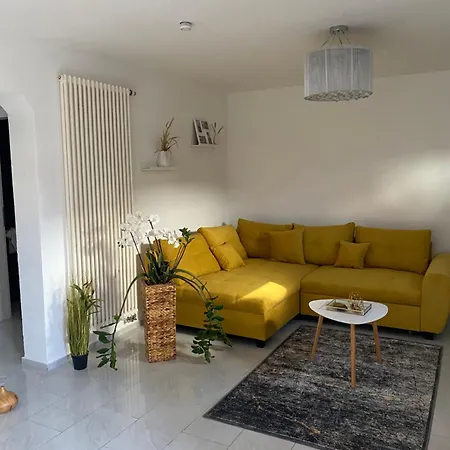 Camy Apartman *